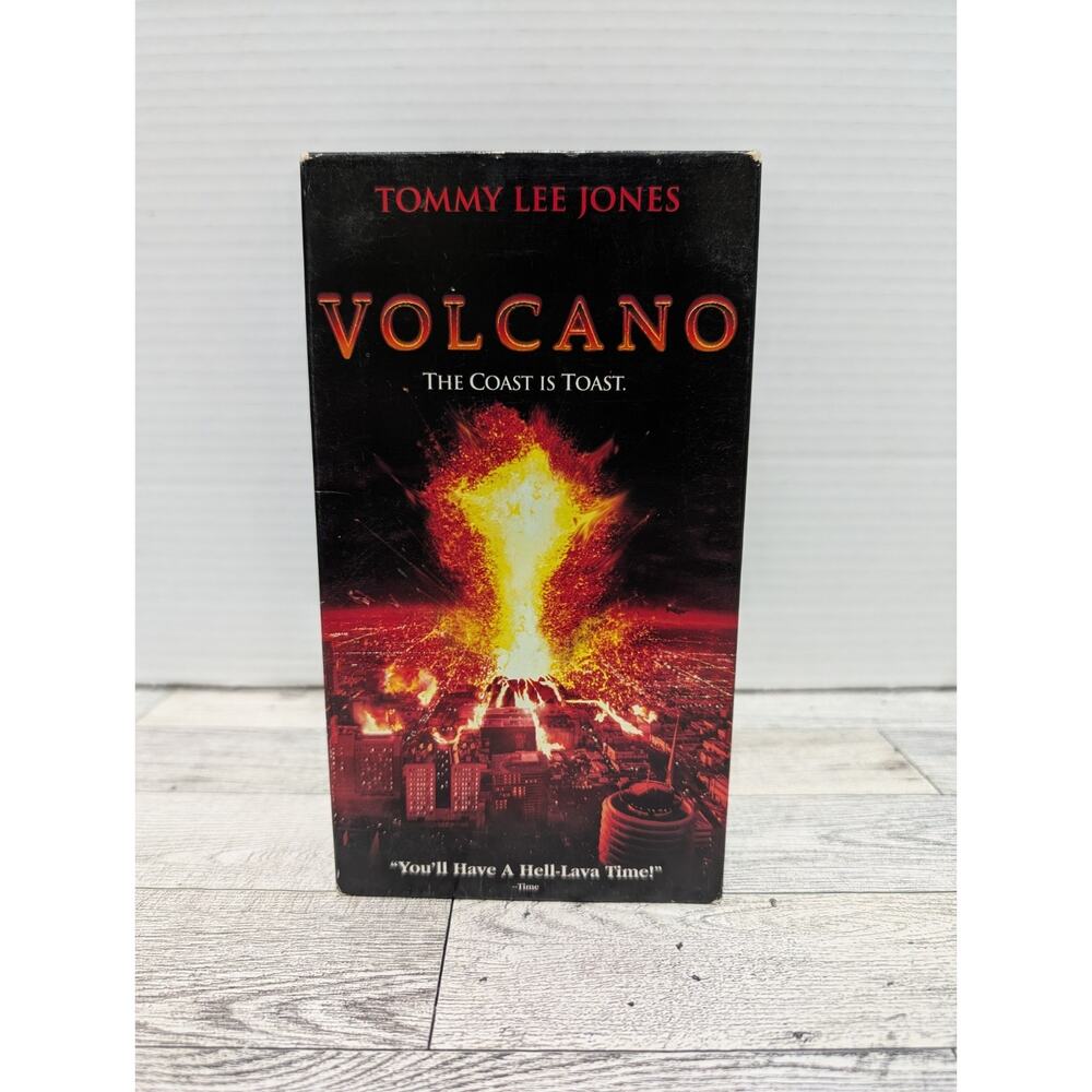 Volcano VHS Video Tape 1997 New Factory Sealed Tommy Lee Jones Brand New